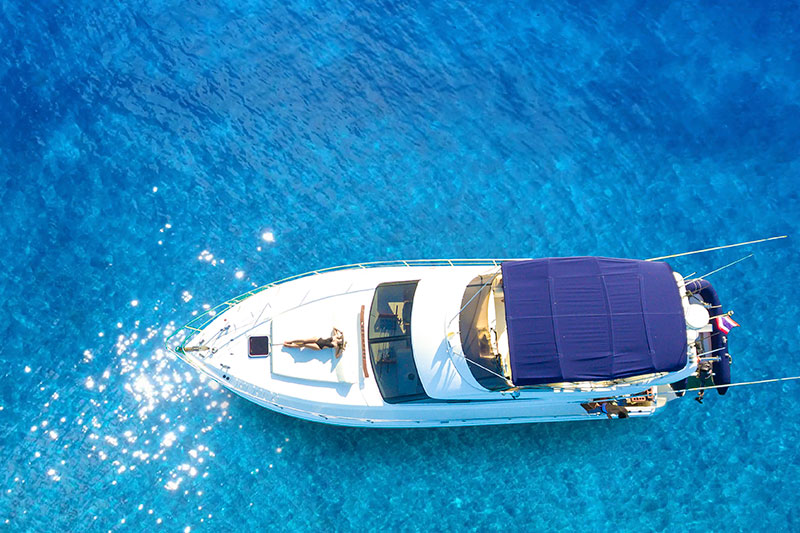 Private Luxury Yacht Charter