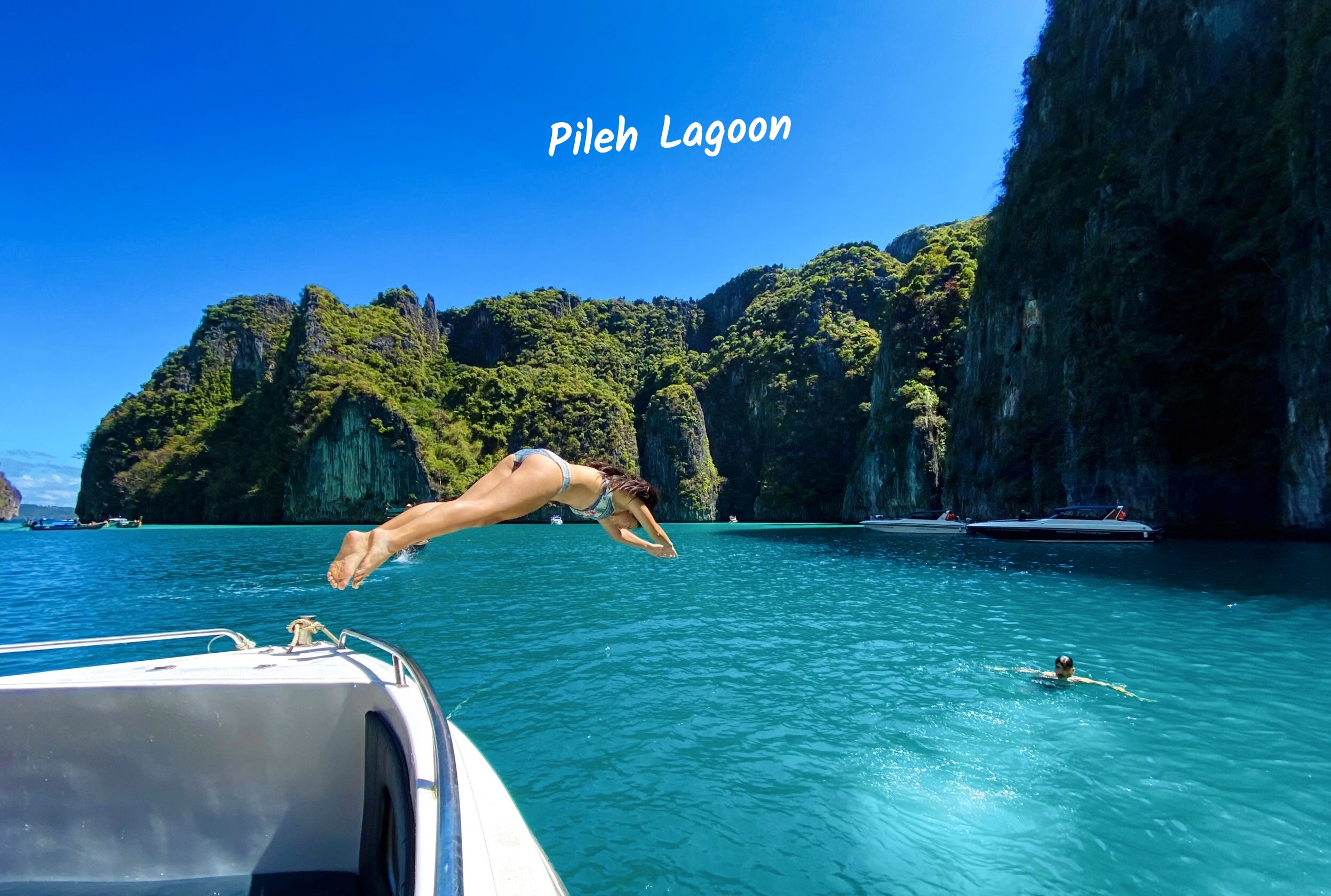 PHI PHI + MAYA + BAMBOO ISLAND DAY TRIP BY SPEEDBOAT