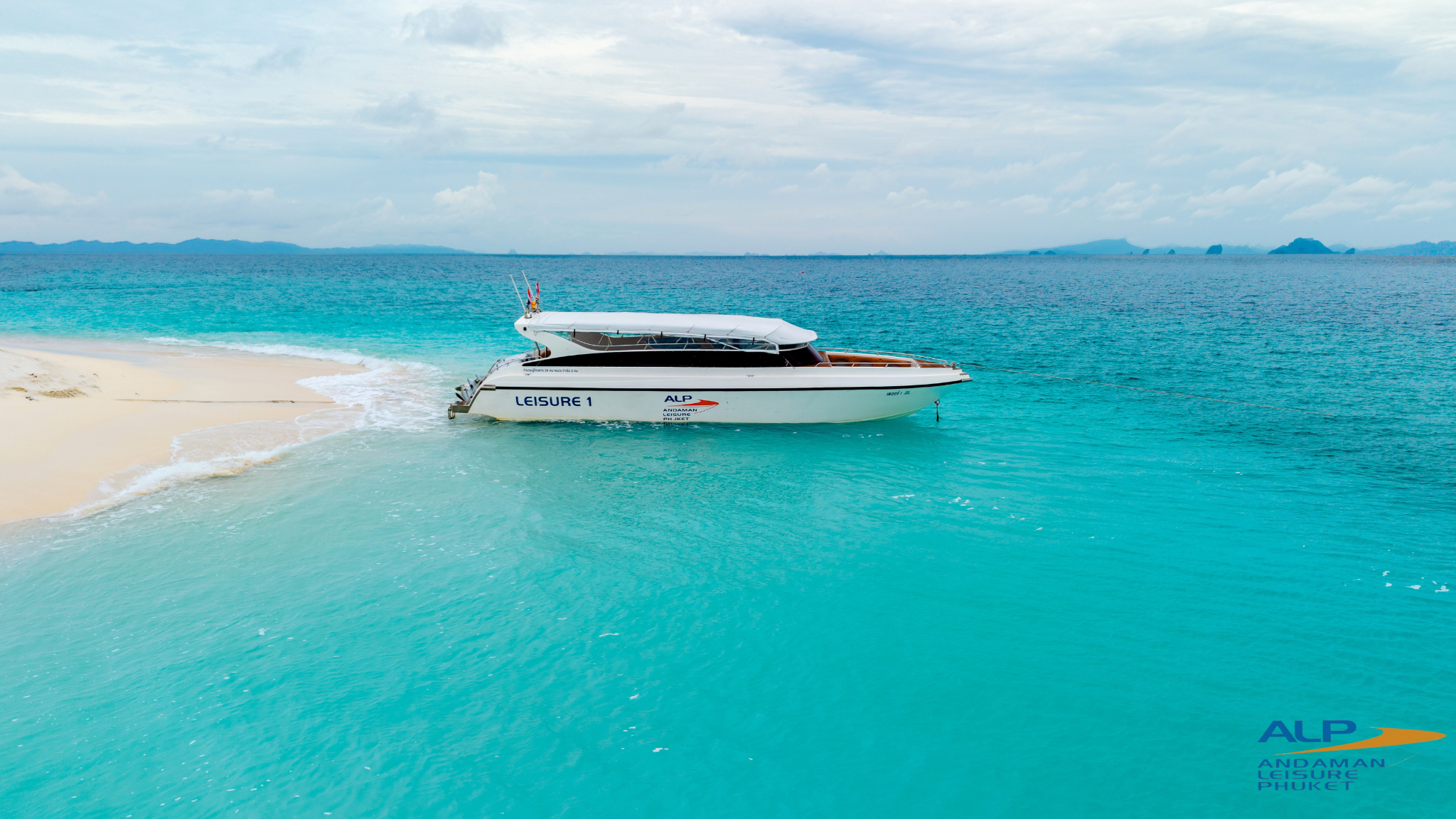 PHI PHI + MAYA + BAMBOO ISLAND DAY TRIP BY SPEEDBOAT